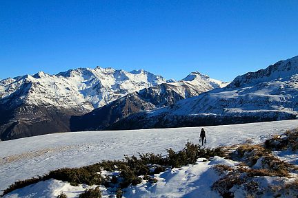 Randonnée en raquettes à neige dans les Pyrénées