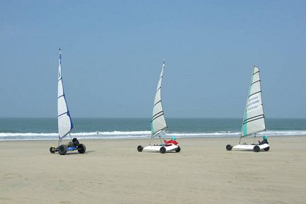 Char à voile à Soulac en Gironde