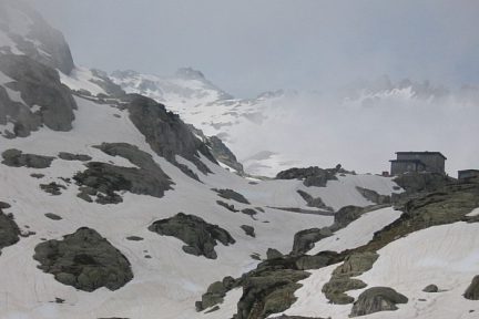 En arrivant au refuge de Migouélou