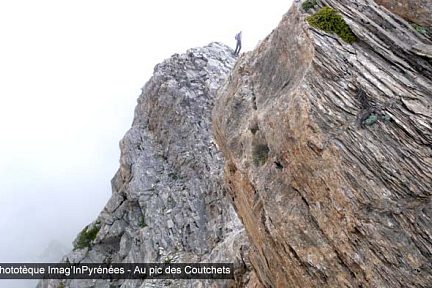 Pic des Coutchets au-dessus de Gourette