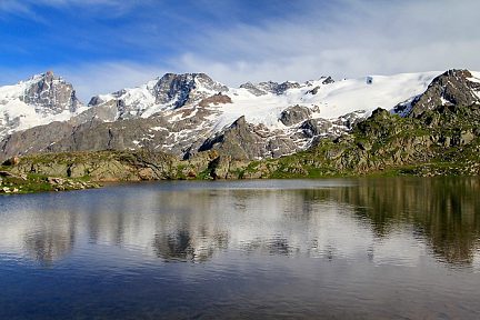 Massif de la Meije depuis le lac Lérié
