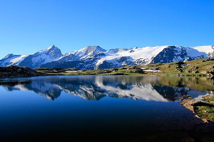 Reflet de la Meije dans le lac Noir