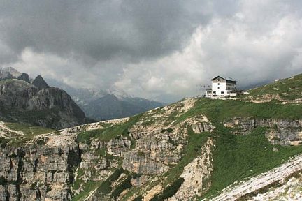 Refuge Auronzo dans les Dolomites, altitude 2330 m