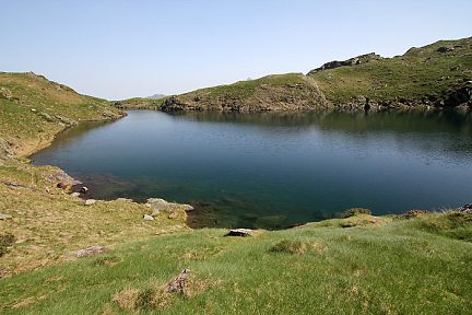 Randonnée autour du lac de Bassias