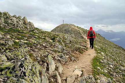 Nous arrivons bientôt à la Croix de la Cime