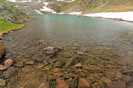 Superbe grand lac de l'Oule, Hautes-Alpes