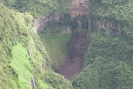 Trou de Fer vu depuis la forêt de Bélouve, vue 2
