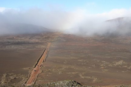 Plaine des Sables, route vers le gîte du Volcan, vue 2