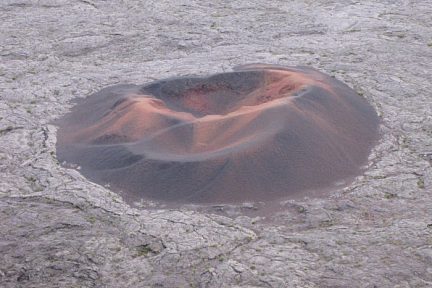Formica Leo, cratère strombolien de la Fournaise, vue 1