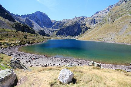 Lac d'Ilhéou depuis le refuge