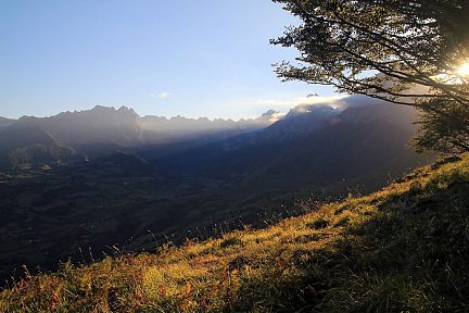 Le soleil se couche dans le cirque de Lescun