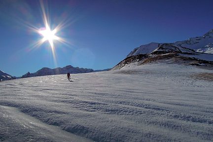 Sortie en raquettes à neige dans les Pyrénées, col de Pourteillou