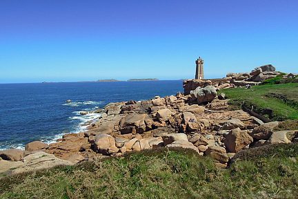 Phare de Ploumanach, Bretagne, randonnée sur la Côte de Granit Rose