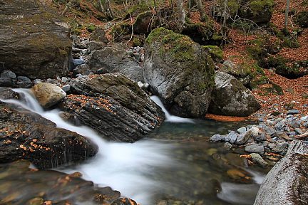 Jolie cascade dans les Hautes-Pyrénées