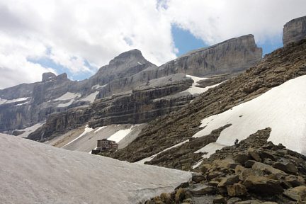Brèche de Roland qu'on voit déjà avant d'arriver au refuge