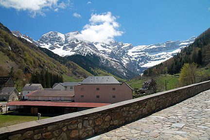 Le cirque de Gavarnie se dévoile