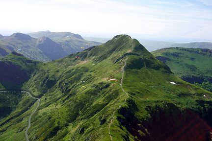 Parapente dans le Cantal