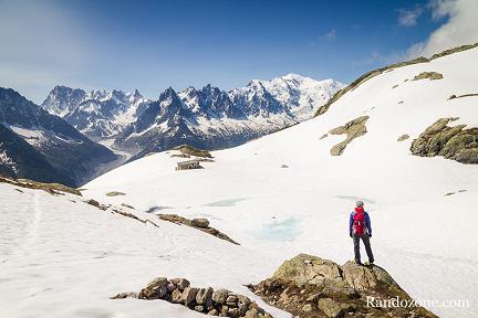 Lac Blanc dans le massif des aiguilles Rouges
