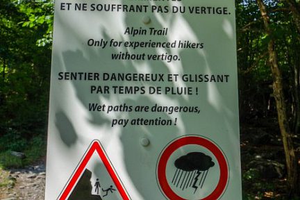 Panneau de mise en garde
