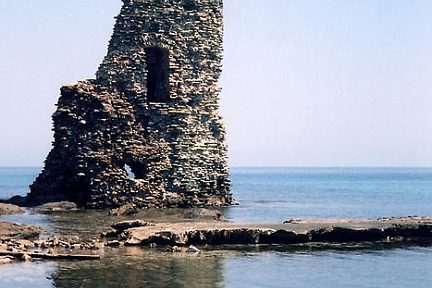 Tour Santa Maria sur le Cap Corse