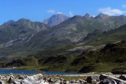Panorama du barrage d'Ossoue