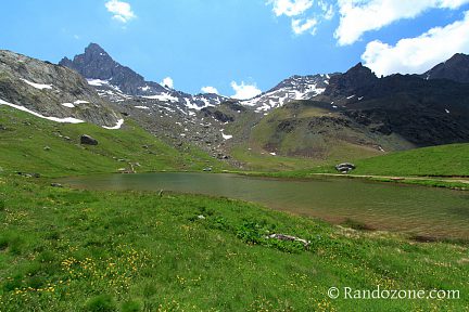 Lac de la Blanche dans le Queyras