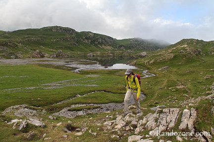 Nous quittons le lac des Aires