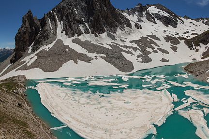 Lac des Béraudes en juin 2014