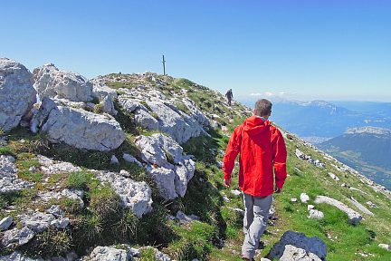 Chamechaude et sa croix, au sommet