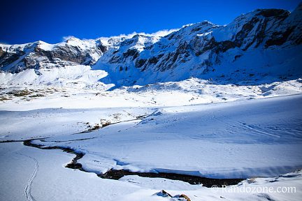 Un peu de neige dans le cirque de Troumouse