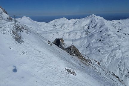 Vue sur les sommets depuis le téléphérique