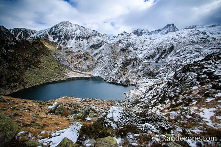 Premières neiges au lac de la Glère
