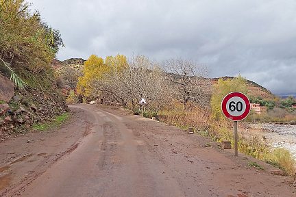 Route un peu avant Imlil