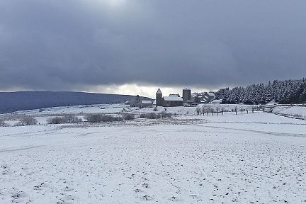 Mon village préféré, avec sa belle domerie et son église