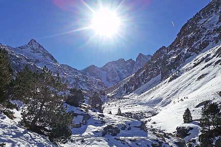Soleil et neige dans la Vallée de Gaube