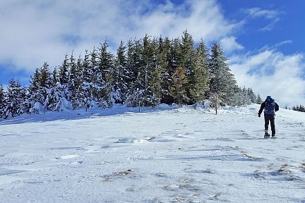 Montée sous un vent violent, et un temps fantastique