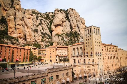 Le monastère depuis le funiculaire