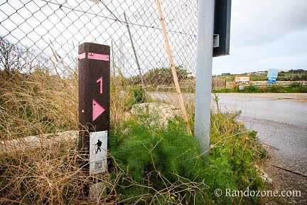 Balisage des itinéraires de rando à Malte