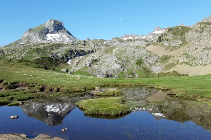 Reflet dans le lac du Miey