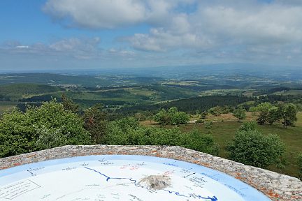 Table d'orientation depuis le Puy de la Tuile