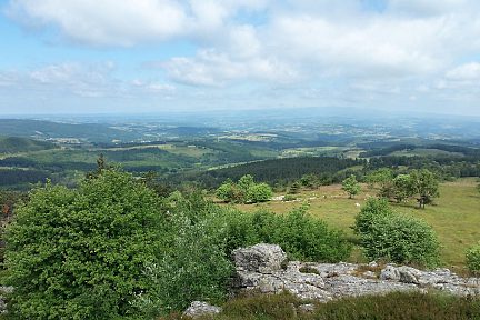 Vue panoramique depuis le sommet du puy