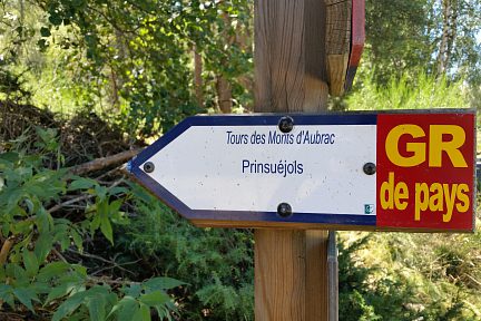 C'est par là qu'il faut continuer