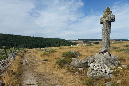 Grande croix en granit 