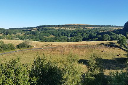 Au-dessus de la vallée du Lot