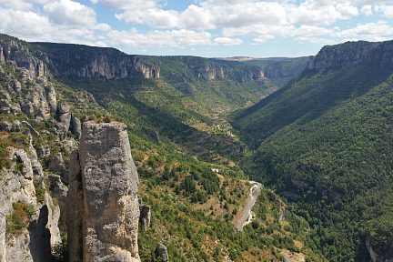 Le temps se couvre sur les gorges