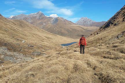 Descente vers le lac