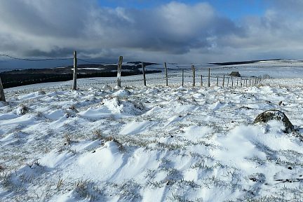La neige est arrivée sur l'Aubrac ce matin