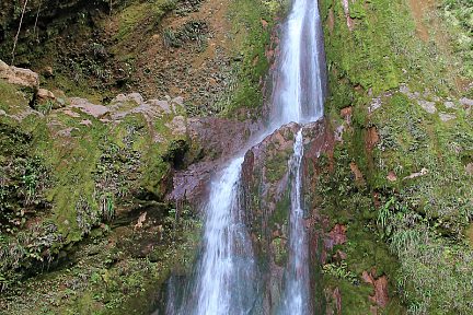 La cascade du Galion sur toute sa hauteur