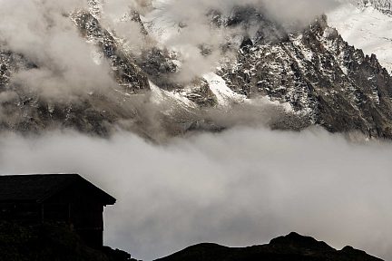 Aiguille du Chardonnet depuis le lac Blanc