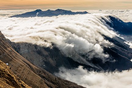 Une vague de nuages